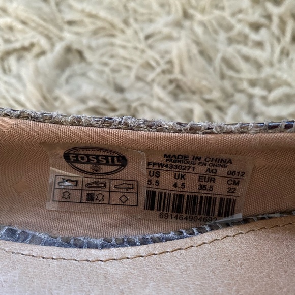 Fossil Snake Reptile Print with Silver Buckles Slip-Ons Flats Women’s Size 5.5 - Picture 9 of 10